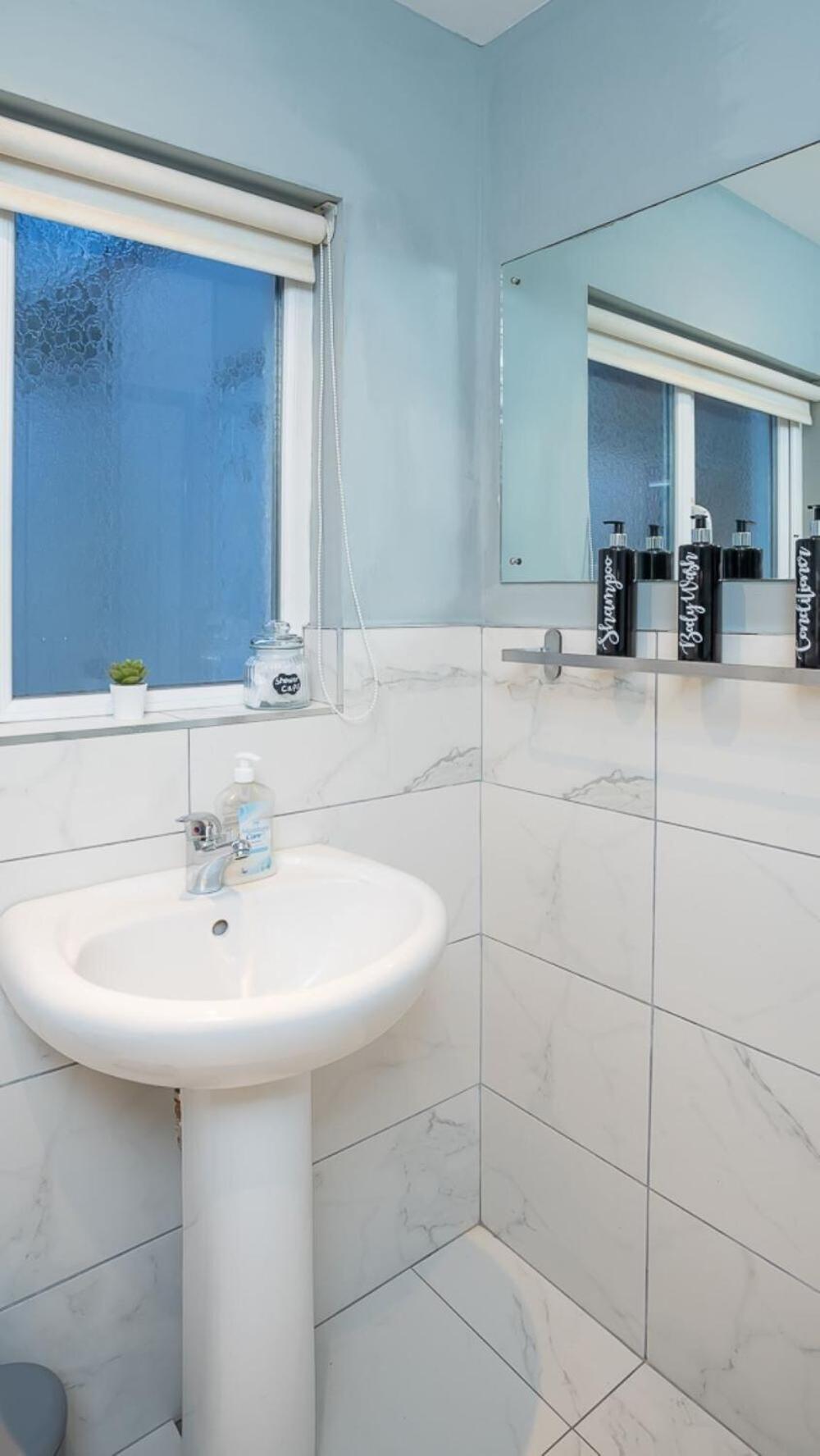 1 Bdr Apartment At Queens Uni By Belfast City Breaks Zewnętrze zdjęcie